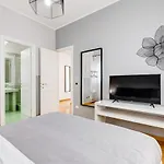 Apartament Bmga L Incredible 3bdr With Balcony In Center *