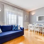 Apartament Bmga L Incredible 3bdr With Balcony In Center Rzym
