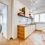 Bmga L Incredible 3bdr With Balcony In Center Apartament