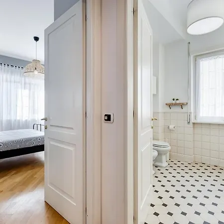 公寓 Bmga L Incredible 3bdr With Balcony In Center
