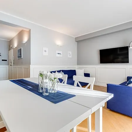 Bmga L Incredible 3bdr With Balcony In Center 公寓