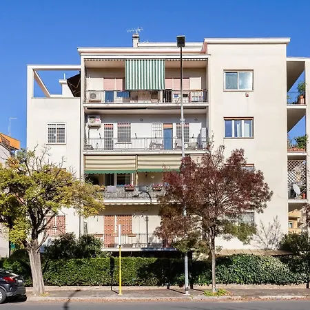 Bmga L Incredible 3bdr With Balcony In Center Apartament Rzym