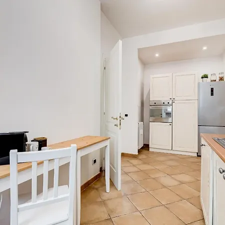 Bmga L Incredible 3bdr With Balcony In Center 罗马