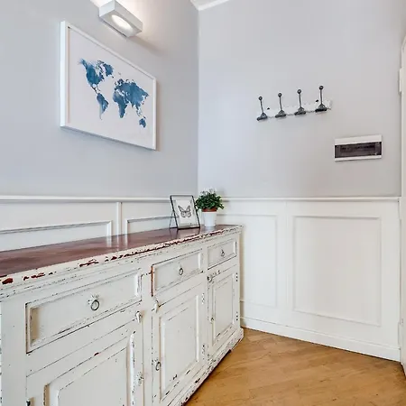 Bmga L Incredible 3bdr With Balcony In Center Apartment Rome