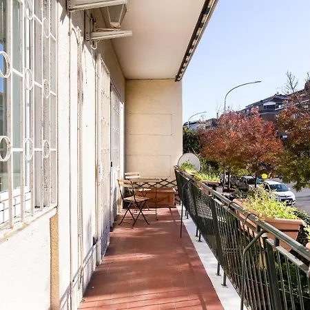 公寓 Bmga L Incredible 3bdr With Balcony In Center 罗马