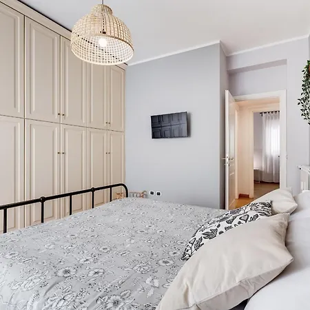Bmga L Incredible 3bdr With Balcony In Center 公寓 *
